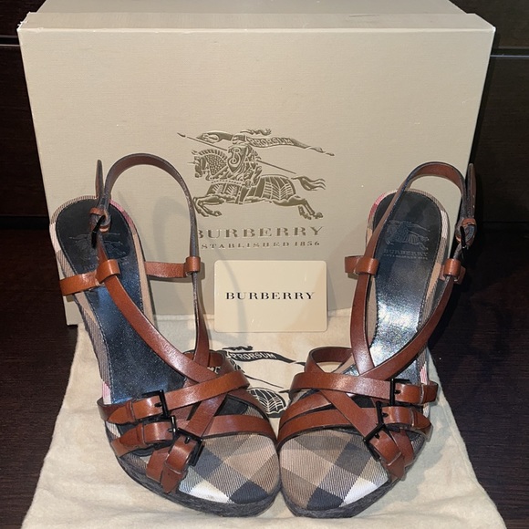 BURBERRY AUTHENTIC NOVA CHECK PLATFORM SANDAL WEDGE - Picture 7 of 9